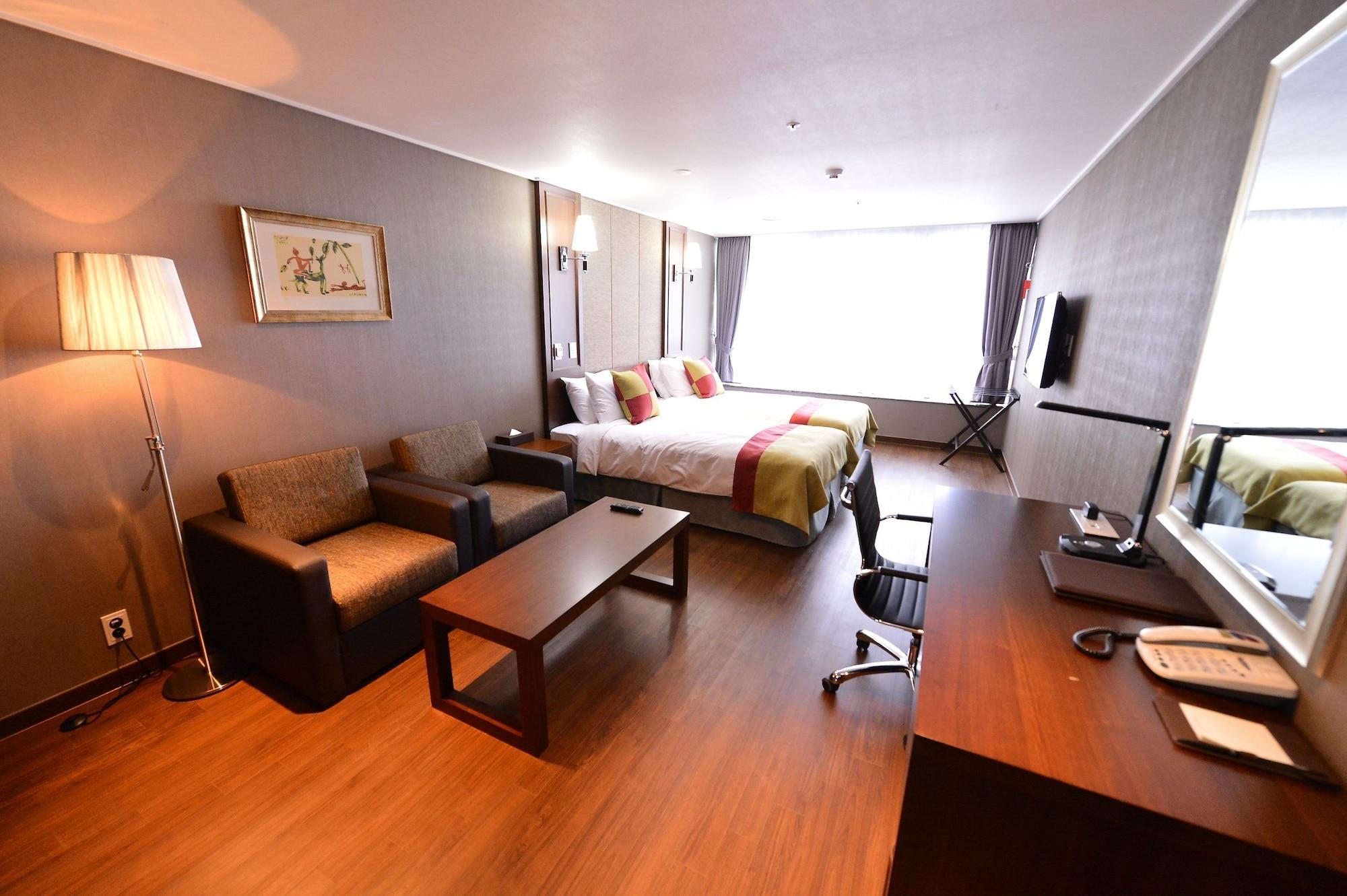 Haeden Hotel High End Suwon Exterior foto