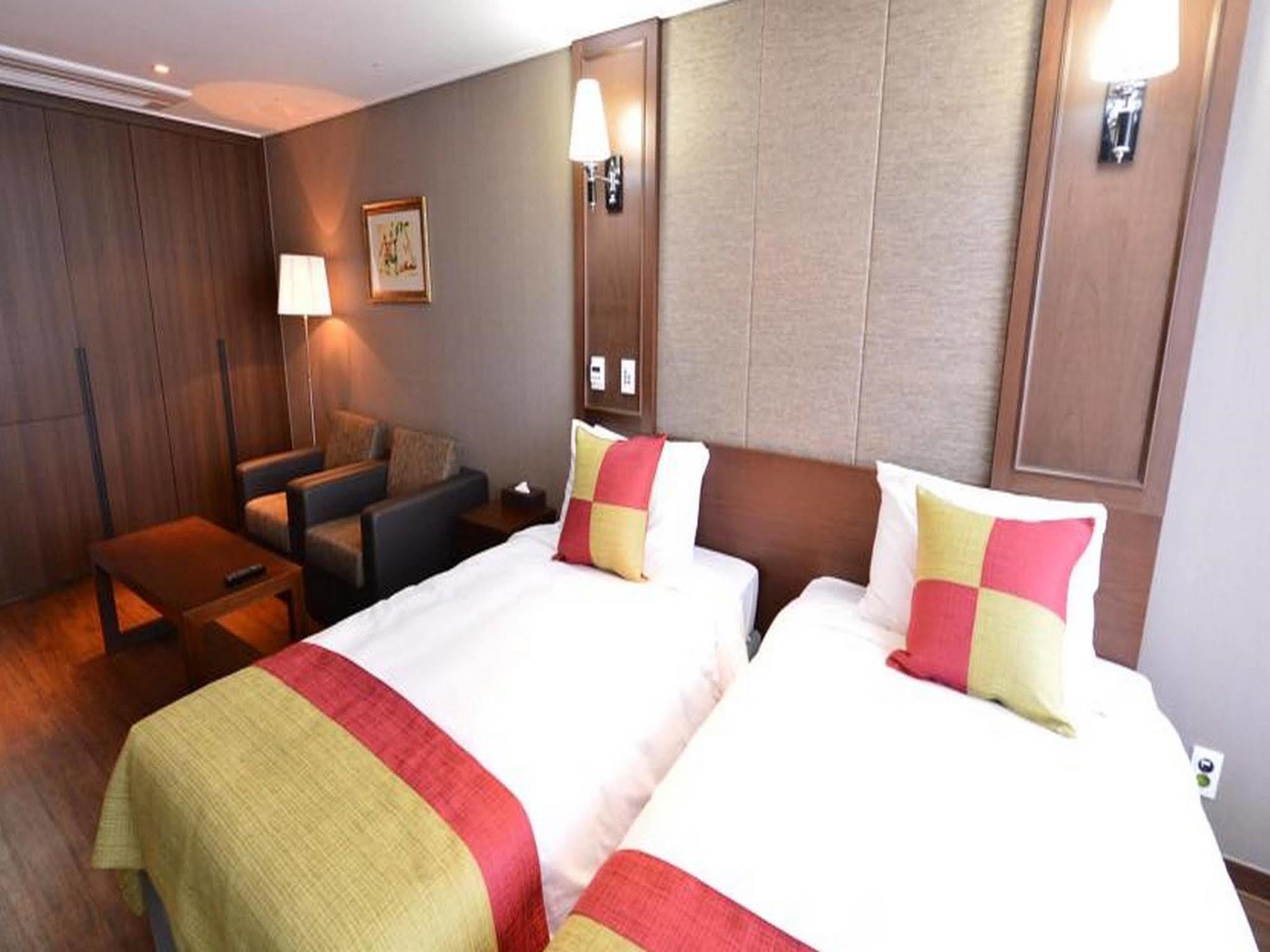 Haeden Hotel High End Suwon Exterior foto