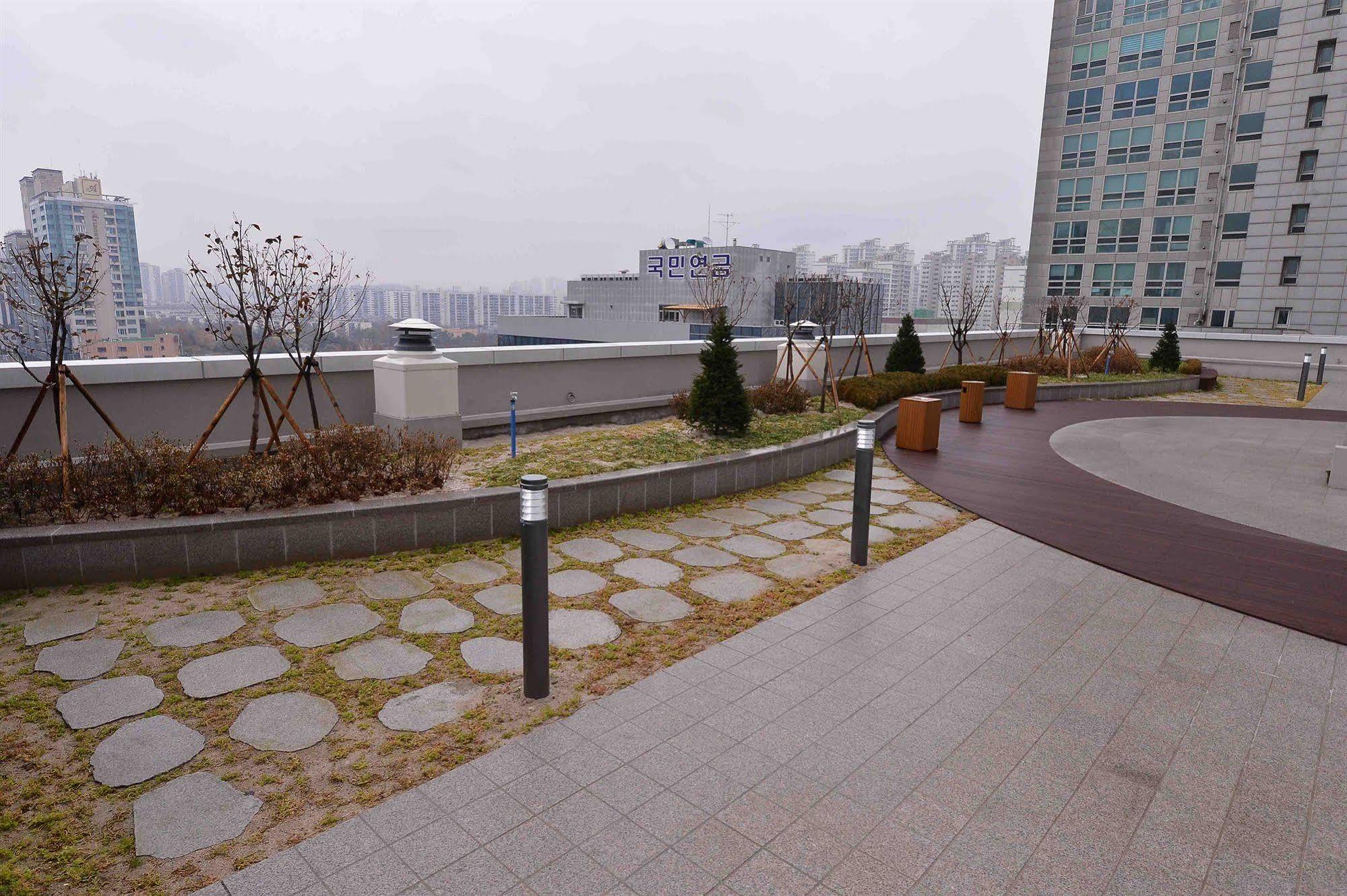 Haeden Hotel High End Suwon Exterior foto